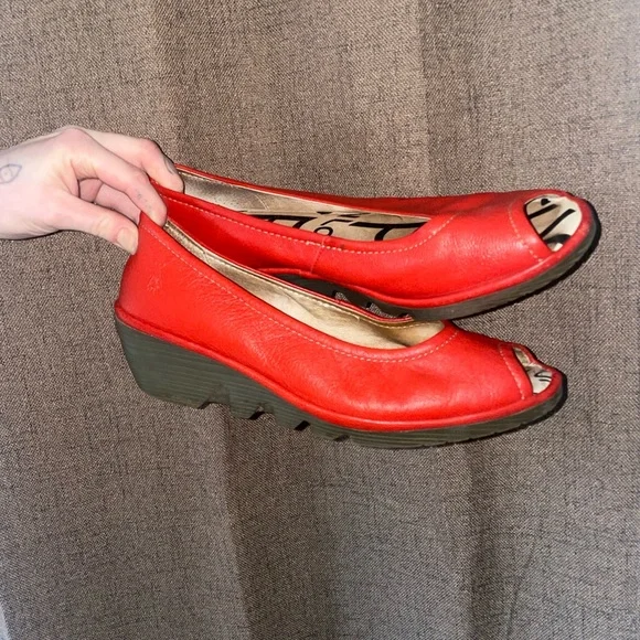 Fly London Red Wedge Shoes with Chunky Heel Staple Eclectic Bold Gently Used - Picture 3 of 14